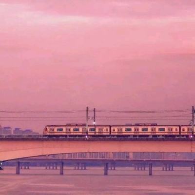 山东：济青快线列车促双城联动